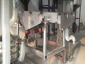 張家港鎂質(zhì)風(fēng)管板貼面復(fù)合生產(chǎn)線